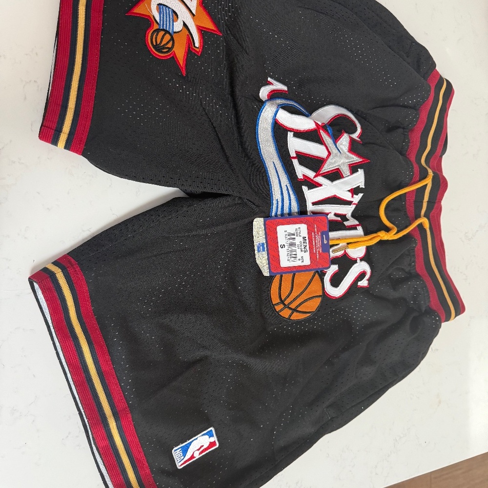 JUST DON-Philadephia 76ers mens basketball shorts SMALL